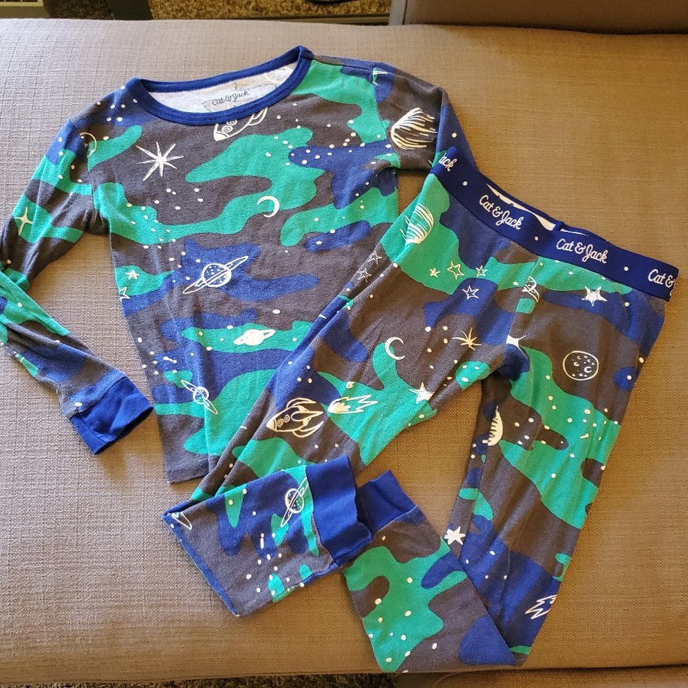 Cat & Jack Pajamas Set Boys 6